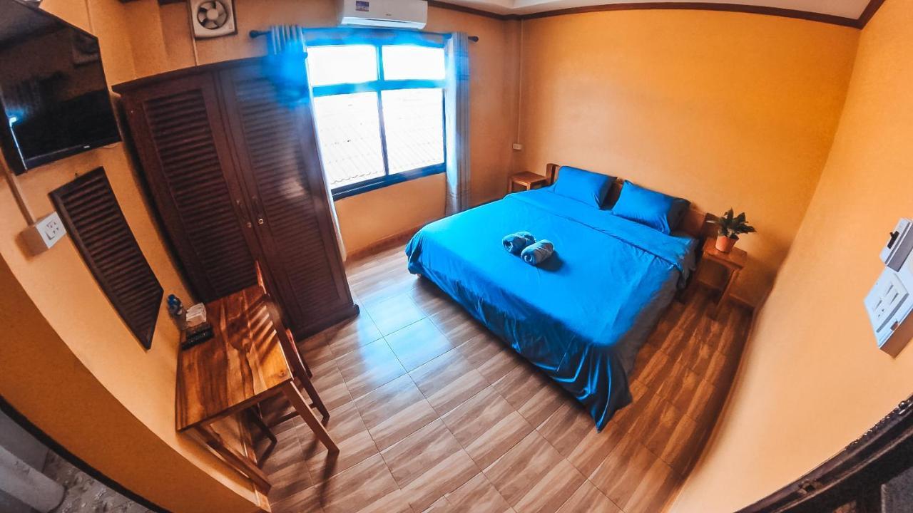 Vang Vieng Sunset Guesthouse & Restaurant ภายนอก รูปภาพ